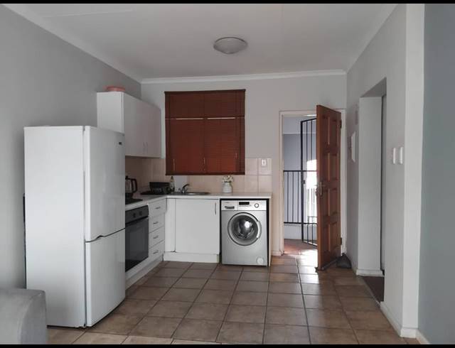 1 BEDROOM PROPERTY TO RENT IN NORTHCLIFF